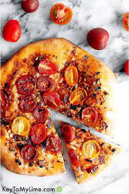 Cheeseless Pizza Simple Delicious Vegan Pizza Key To My Lime Recipe Vegan Pizza Recipes Delicious