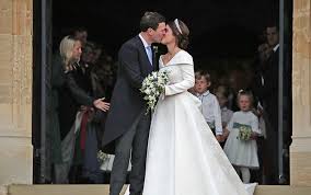 The pair started dating seven years ago. Princesa Eugenie E Jack Brooksbank Se Casam No Castelo De Windsor Quem Casamentos