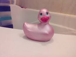 Choisissez parmi des illustrations canard en plastique sur istock. Sex Toys Un Petit Canard Pour Debuter Sous Notre Toit