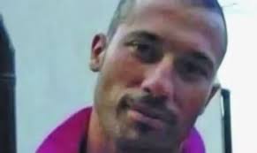 Hjálpsami nuddarinn var vel liðinn af heimamönnum