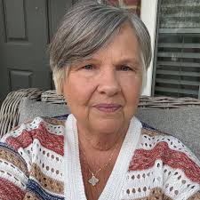 Easy appetizer idea: loaded potato cups😮‍💨 Holy crap these are going to  be a new staple appetizer for us! MAKE THEM!!! They look fancy but they are  so simple! Ingredients: Bag of