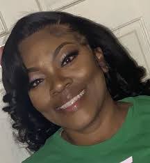 Chandra Barton's Instagram, Twitter & Facebook