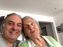 Hoje é uma data muito especial! Almoço de Dia das Mães com minha  inspiração, Esther Tripoli. Feliz Dia das Mães!