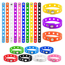 Muka 60 PCS Adjustable Silicone Wristbands with Holes Cute Bracelets for  Boys Girls Swimming Identify (Mixed Colors)