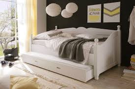 Bett weiß 90x200 mit ausziehbett. Der Grosse Betten Guide Alles Was Du Wissen Musst