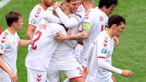Men siden har landstræner kasper hjulmand spillet med tre mand i midterforsvaret, og vestergaard har spillet samtlige minutter. Em Halbfinalist Jannik Vestergaard 2010 Spielte Er Gegen Den Parsauer Kevin Schulze Ik Sport