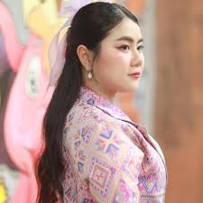 น้ำอ้อย สมใจรักษ์ ข้าวสารแลนด์