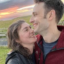 Amelia Heaton's Instagram, Twitter & Facebook