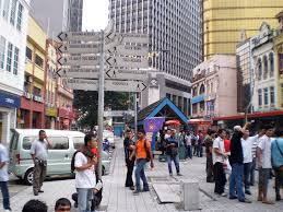 Ibu pejabat polis diraja malaysia bukit aman 50560 kuala lumpur. Yipee Holiday Lots Of Foreign Workers Visiting Kl Duri Flickr