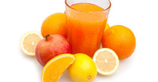 Zutaten 1 tüte/n bonbon(s) (nimm 2)0,7 liter schnaps (korn)1 ½ liter saft (multivitaminsaft) zubereitung die bonbons auswickeln und in eine große schüssel geben. Multivitaminsaft Im Test Drei Safte Uberzeugen Eat Smarter