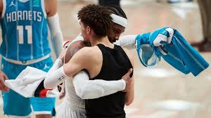 Steph curry's parentssonya files for divorce from dell. Lamelo Ball Plays And Thinks Like A Veteran Dell Curry Loves Having Lamelo On His Hornets Waxes Eloquent On His Impact On The Team The Sportsrush