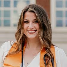 Deanna Lacey's Instagram, Twitter & Facebook