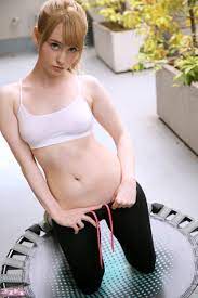 - 芸能アイドルモデル女優水着画像集