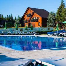 Rezervari directe la hoteluri si pensiuni, preturi mici. Cazare Pensiunea Cris La Vatra Dornei Cozanesti Suceava Bucovina Vatra Dornei Bucovina