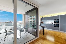 Besuchen sie newhome.ch und finden sie alle verfügbaren wohnungen in zürich. Skyline Von Zurich The Metropolitans 2 5 Zimmer 77 M2