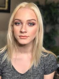 Natalie Rey's Instagram, Twitter & Facebook