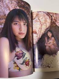 初版 奥菜恵 写真集 Bonita 帯付検少女エロ本ビニ本アダルト写真撮影美尻 美女 美乳 巨乳AV女優(奥菜恵)｜売買されたオークション情報、ヤフオク!  の商品情報をアーカイブ公開 - オークファン（aucfan.com）