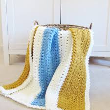 Nearly 2,500 women from 14 different countries joined to weave the world's largest crochet blanket. One Day Crochet Blanket Free Pattern Make Do Crew