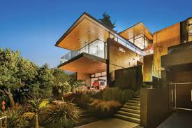 The exterior of the house is modern in design with a lovely mix of wood and concrete. 3 Luxury San Francisco Homes For Sale By Top Bay Area Designers
