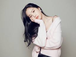 Subscribe to fatoplist for free: Apink Son Na Eun Eye Catching Shoulder Line And Beauty Kpopstarz