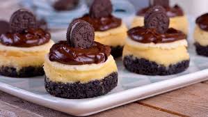 El pasado 2 de febrero tuvimos la inmensa suerte de contar con alma obregón (muchas la conocéis como alma cupcakes) en uno de nuestros encuentros 'un gin con'. Cheesecakes Individuales De Baileys Con Chocolate Alma Obregon Receta Canal Cocina En 2020 Dulces De Chocolate Pastel De Dulces Tartaletas De Chocolate