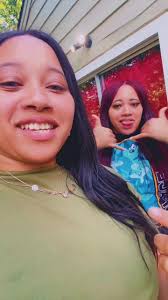 @sherrithomas #identicaltwins #twinsisters