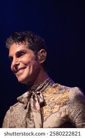 5+ Hundred Perry Farrell Royalty-Free Images, Stock Photos & Pictures