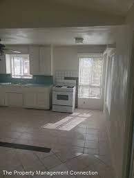 Fresh paint, carpeted bedroom, and living room, spacious kitchen, large shared back yard, single car garage, patio, and more.for more information on. 22 Apartments For Rent In North Long Beach Ca Westside Rentals