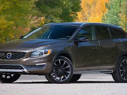 It's also a rarity these days, as there aren't that many luxury station wagons. Review 2017 Volvo V60 Cross Country