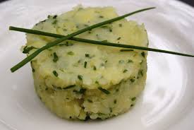 Coupez finement les olives en lamelles. Ecrase De Pommes De Terre Aux Fines Herbes La P Tite Cuisine De Pauline