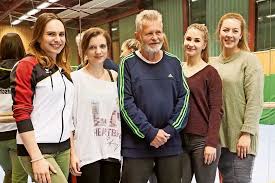 Die besten pinnwände von alina wilhelm. Wolfsburgs Turnvater Wilhelm Verlasst Nach Uber 40 Jahren Die Halle