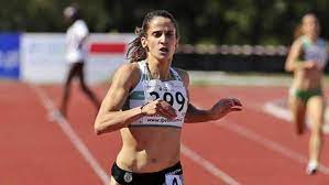 Marta pen ficou a escassos 16 centésimos dos seus 4.03,99 de há três anos, com 4.04,15. Catia Azevedo Em Destaque Nos Campeonatos De Portugal De Atletismo Atletismo Jornal Record