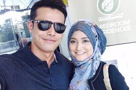 Ayda refuses to comment more as she insists that she and zul are nothing more than friends. Ayda Jebat Nafi Jadi Punca Zul Ariffin Renggang Gaduh Dengan Kekasih