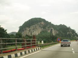 Kadar tol di lebuhraya utara selatan akan berkurang daripada 13.6 sen/km kepada 11.15 sen/km. Plus Expressway North South Expressway E1 E2 Klia2 Info