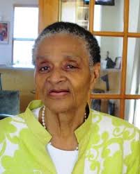 Hallie Newell's Instagram, Twitter & Facebook