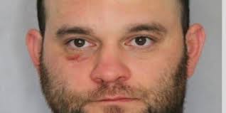 Suspect arrested in failed liquor store robbery near Wilmington, police say