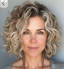 Classic bob cut recommendations in Florence?