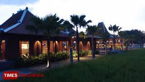 Kalau gunung itu tidak meledak maka bencana akan jauh lebih mengerikan. Nikmatnya Berbuka Puasa Di Tepi Sawah Ala Srawung Resto Dan Kopi Times Indonesia