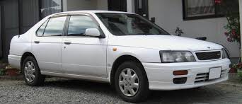 Özal'ın ölümüne üzülmeyen karşıtları ile üzülen yandaşlarının akşama kadar orda burda tartıştığı kap., nasıldır? Nissan Bluebird Wikipedia