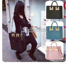 品牌 索菲休姆 型号 中号 尺寸 31 26 12 欧美明星人数各有一枚 现货 明天都在补单 超赞 强 强 强 加入15919868961微信购买 top handle bag