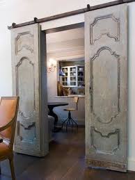 5 Raisons D Adopter Les Portes Coulissantes Dans La Maison Floriane Lemarie Portes Coulissantes De Grange Porte Coulissante Portes De Grange Interieur