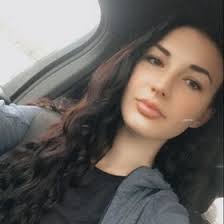 Nichole Barton's Instagram, Twitter & Facebook