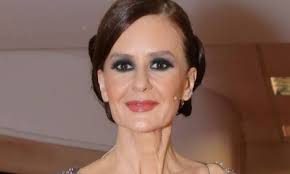 Και η κάτια δανδουλάκη στέλνει το δικό της συγκλονιστικό μήνυμα (video). Katia Dandoylakh Thn Hlikia Moy Thn Katalabainete Apo Ton Papaflessa Poy Me Blepete Gossip Tv Gr