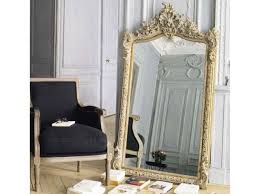 Nos 25 Miroirs Preferes Elle Decoration Miroir Baroque Miroir Maison Du Monde Miroir Design