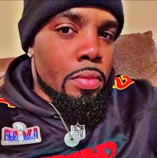 I had my doubts, but the new Pop-Tarts ice cream pints are gonna be a  problem for me. 😅🔥 Pop-Tarts ice cream is headed to more stores soon and  while it's already