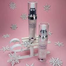 Jolifin Creme Christmas Nagelstudio Nageldesign Nails Nagelpflege Ho Ho Ho Mit Der Neuen Jolifin Handcreme In Der Weihna Handcreme Nagelstudio Rumkugel