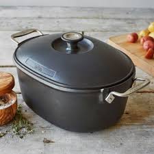 All Clad Cast Aluminum Nonstick Dutch Oven 6 Qt Sur La Table Aluminum Dutch Oven Dutch Oven Cooking Cookware And Bakeware