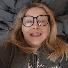 Where can an elderly homeless woman in Dothan find shelter or a place to  stay?