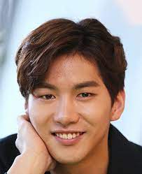He started his acting career in 2013 with a small role in dating agency: Lee Jae Joon ì´ìž¬ì¤€ Mydramalist