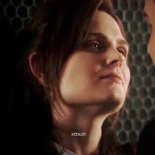 Brennan Le Dice A Angela Que Se Equivoco